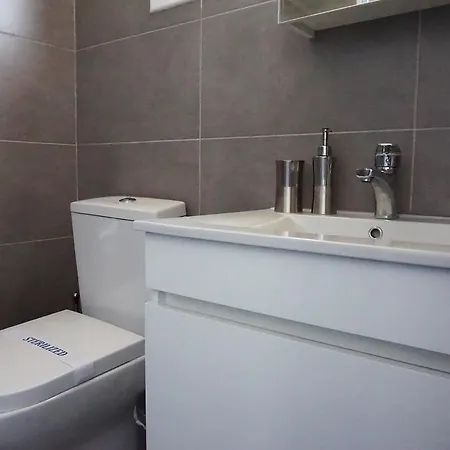 Apartment Lazuli 209 *