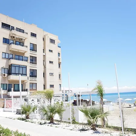 Lazuli 209 * Larnaka