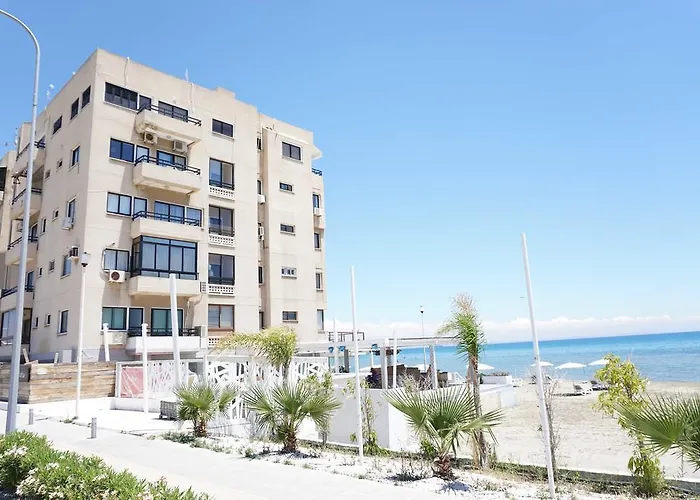 Lazuli 209 * Larnaca